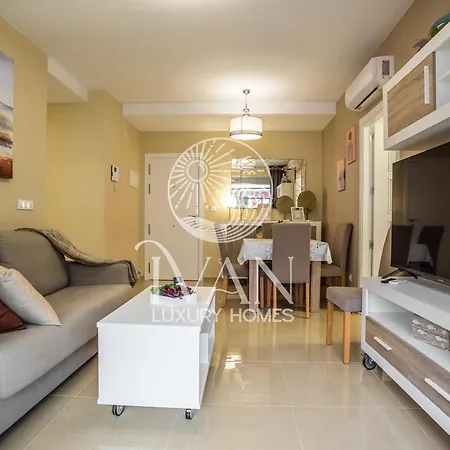 Casa Sandra Ivan Luxury Homes 9ªpta Sur 1ªlinea Apartment El Borseral